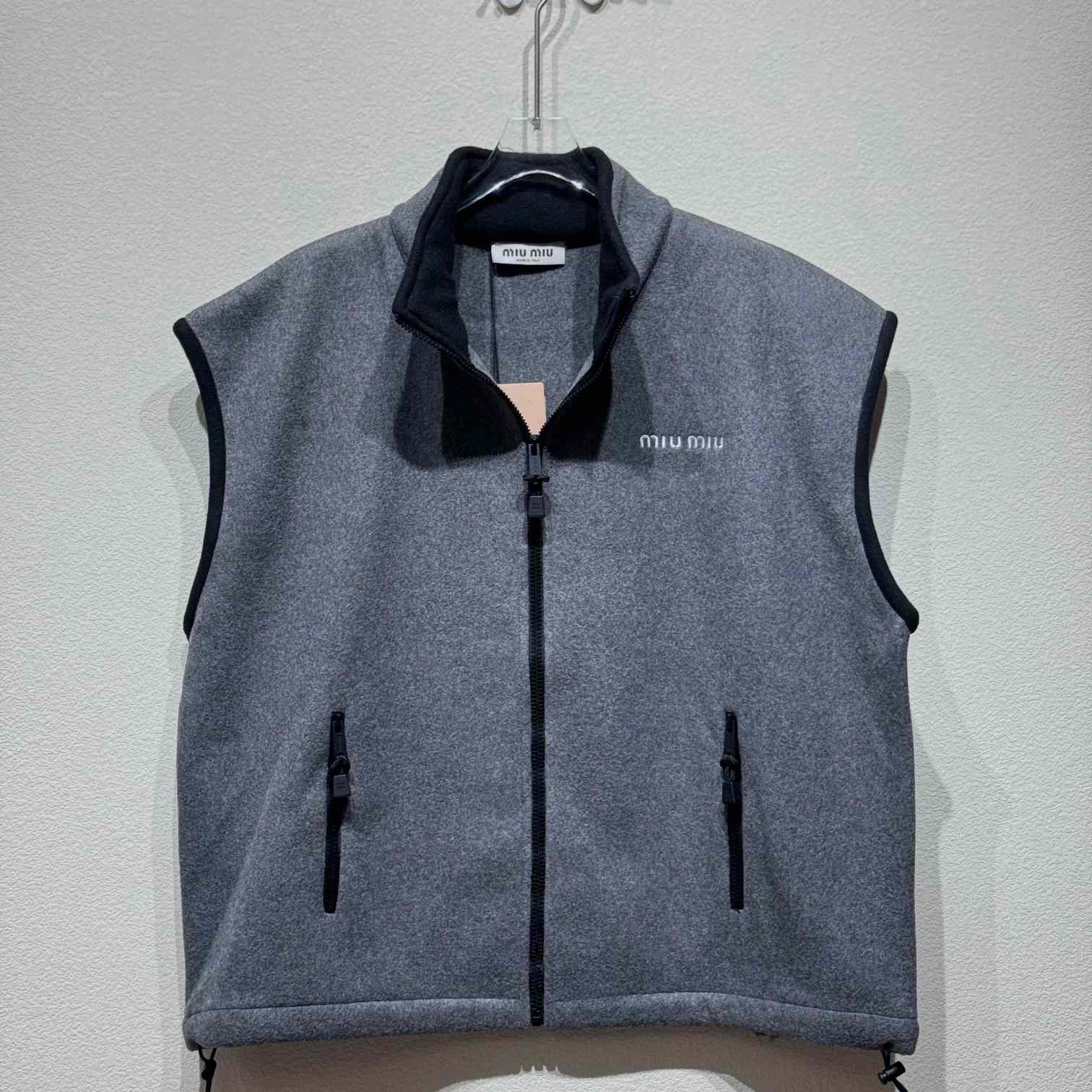 Miu Miu Zip Up Vest - DesignerGu