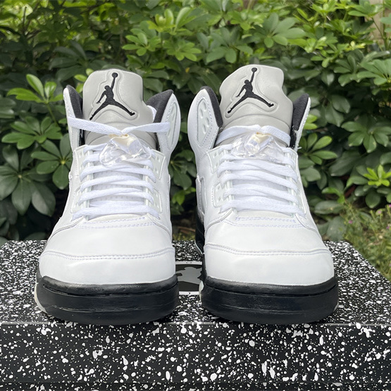 Air Jordan 5 “Reverse Metallic” Sneakers    DD0587-110 - DesignerGu