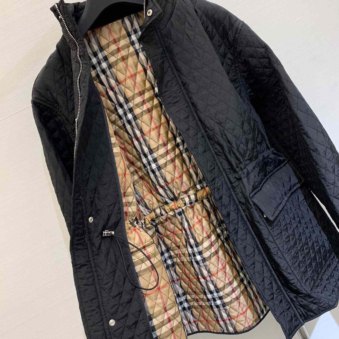 Burberry Check Hood Quilted Nylon Jacket - DesignerGu