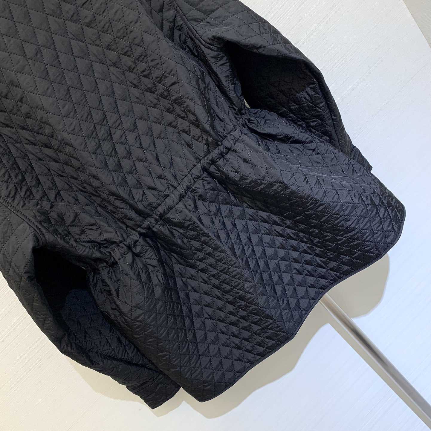 Burberry Check Hood Quilted Nylon Jacket - DesignerGu