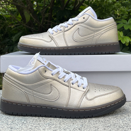 Jordan Air Jordan 1 Low Sneaker      HQ3529-099 - DesignerGu