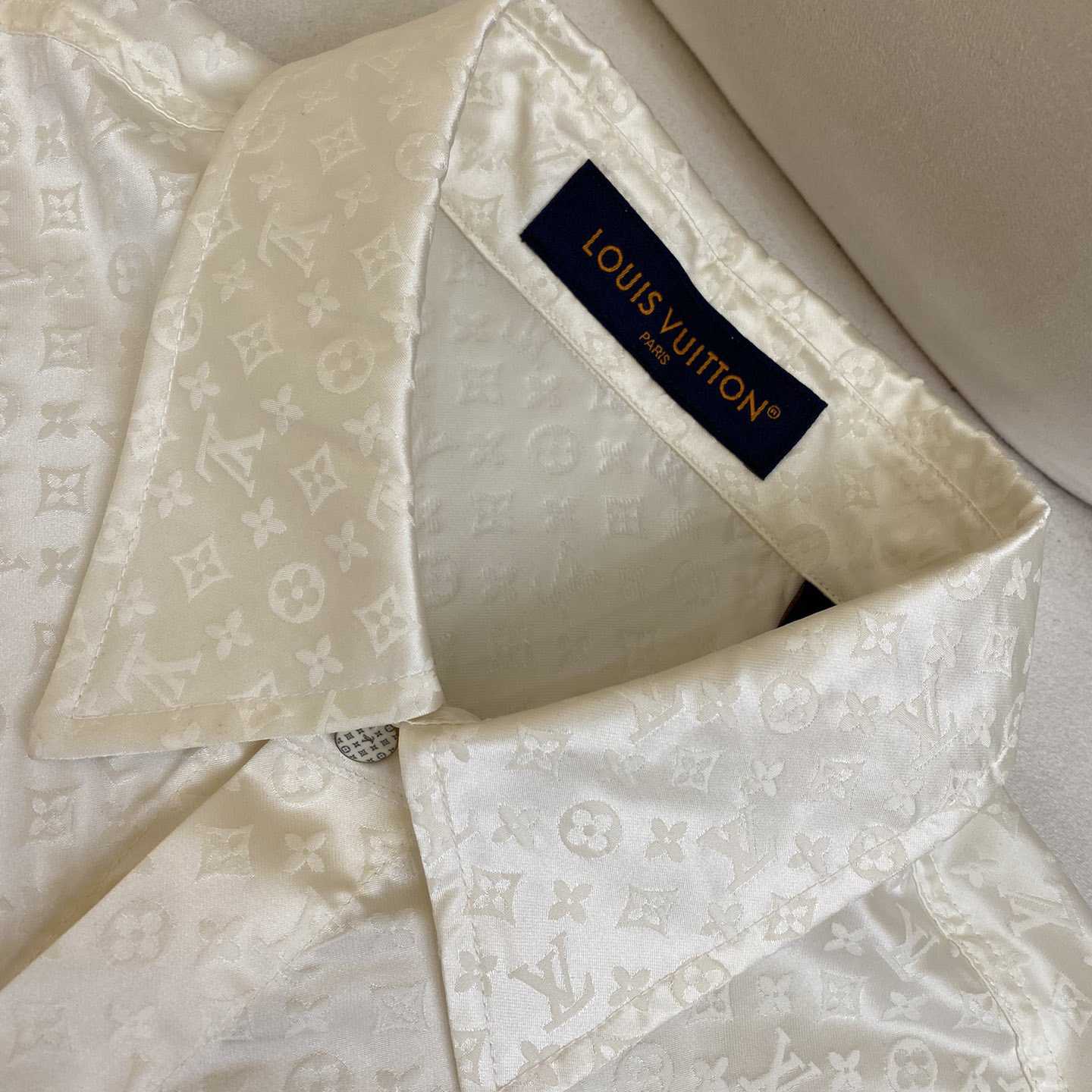 Louis Vuitton Monogram Long-Sleeved Silk Shirt - DesignerGu