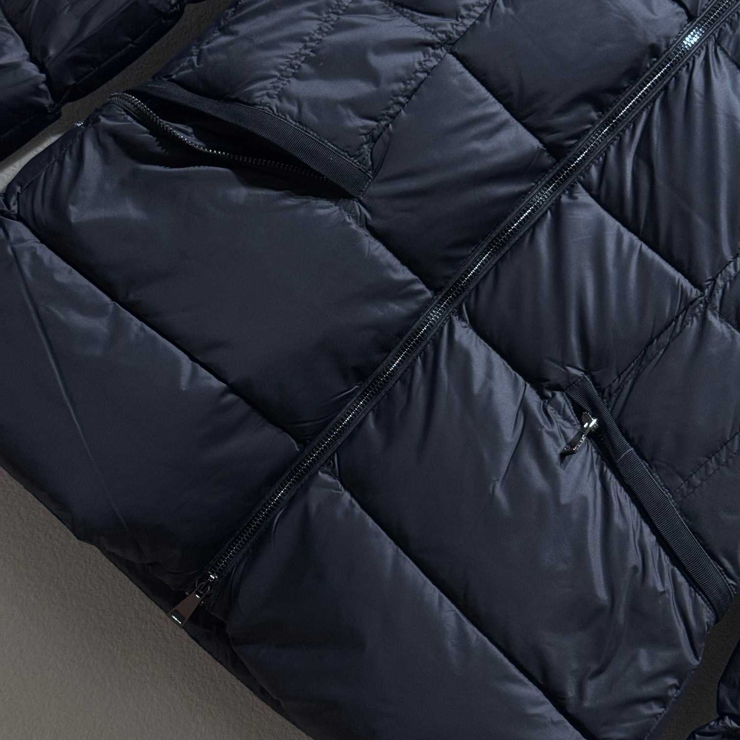 Moncler Boed Down Jacket - DesignerGu