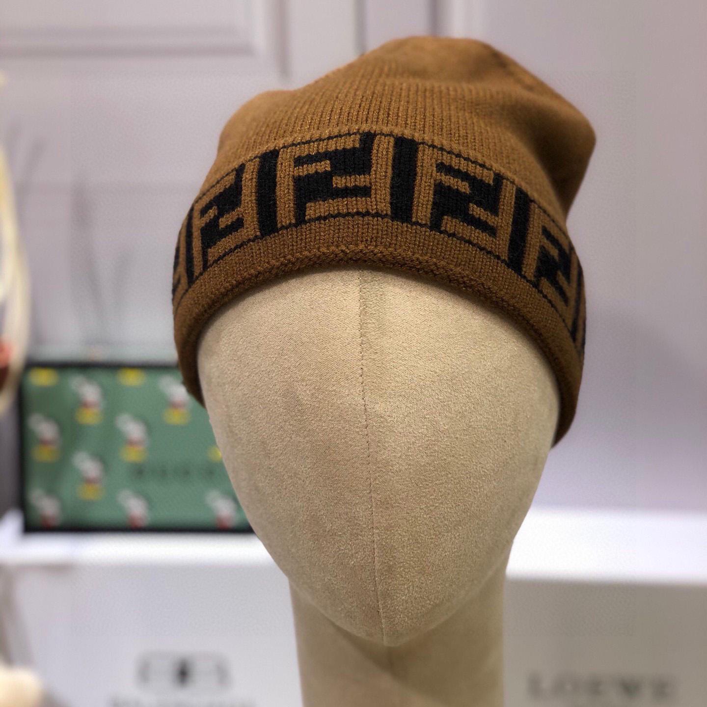 Fendi Beanie  - DesignerGu