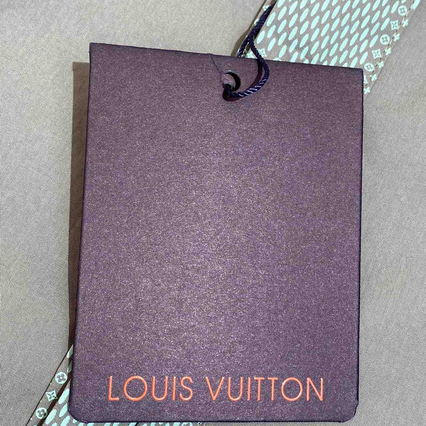 Louis Vuitton Printed Short-Sleeved Cotton Shirt  1AFQXW - DesignerGu