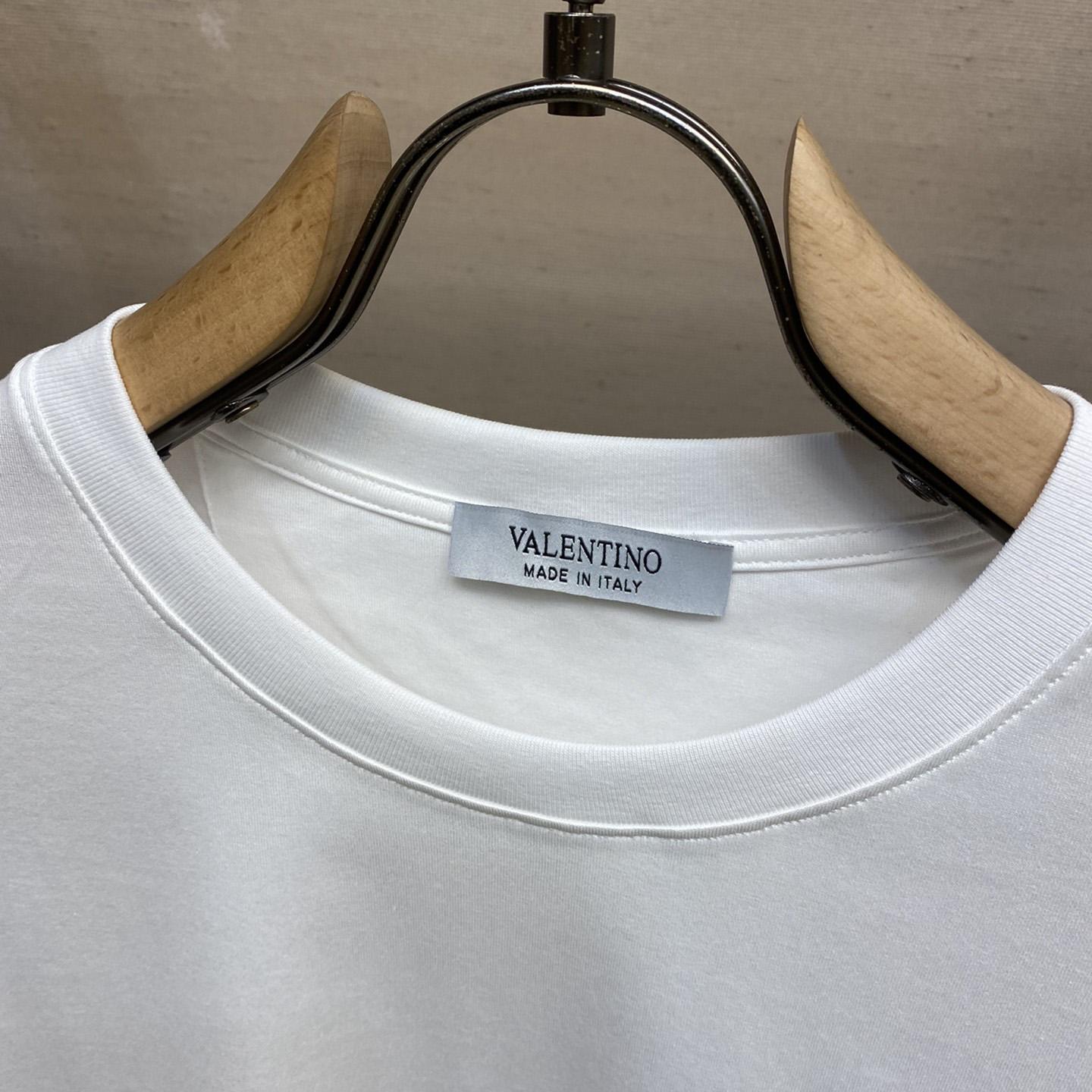  Valenti Cotton T-shirt with VLogo Signature Patch - DesignerGu