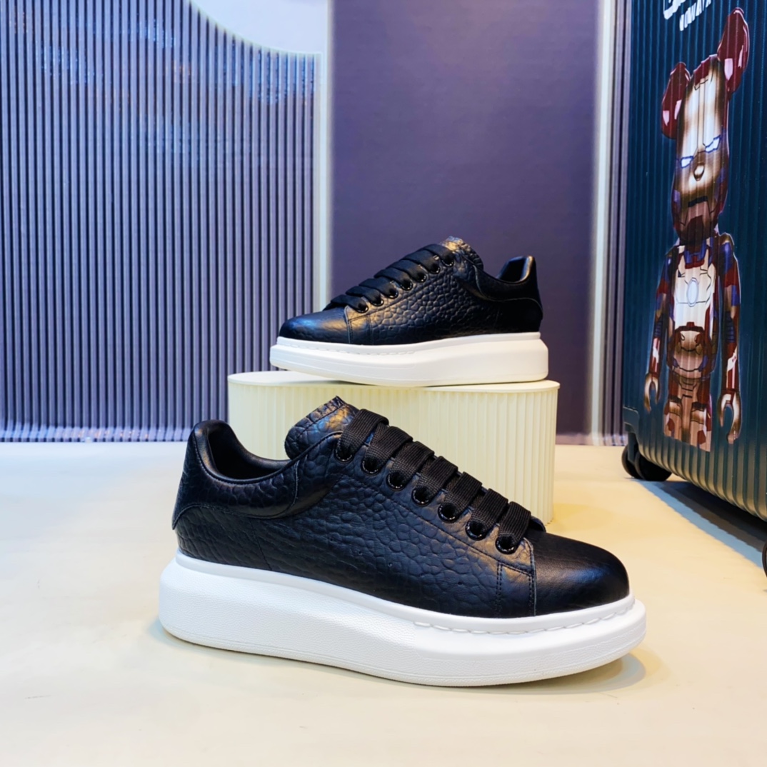 Alexander Mcqueen Oversized sneakers - DesignerGu