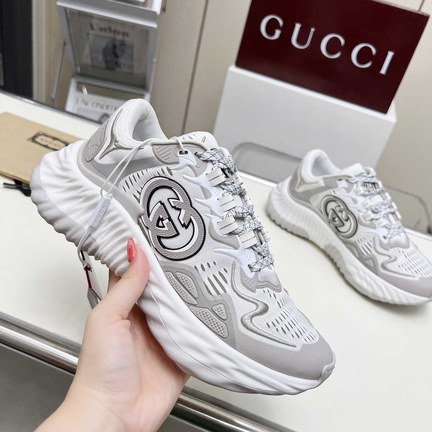 Gucci Ripple Sneaker - DesignerGu