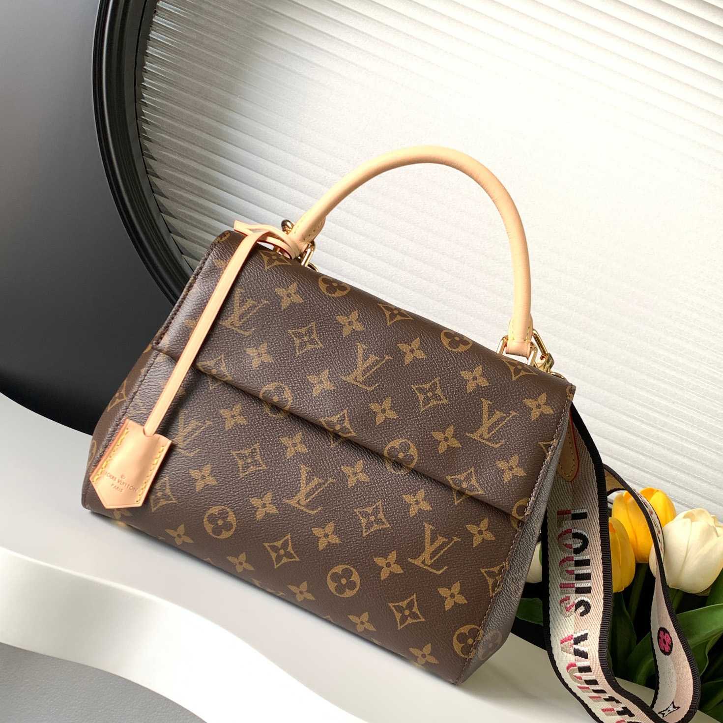 Louis Vuitton Cluny BB  M46372 - DesignerGu