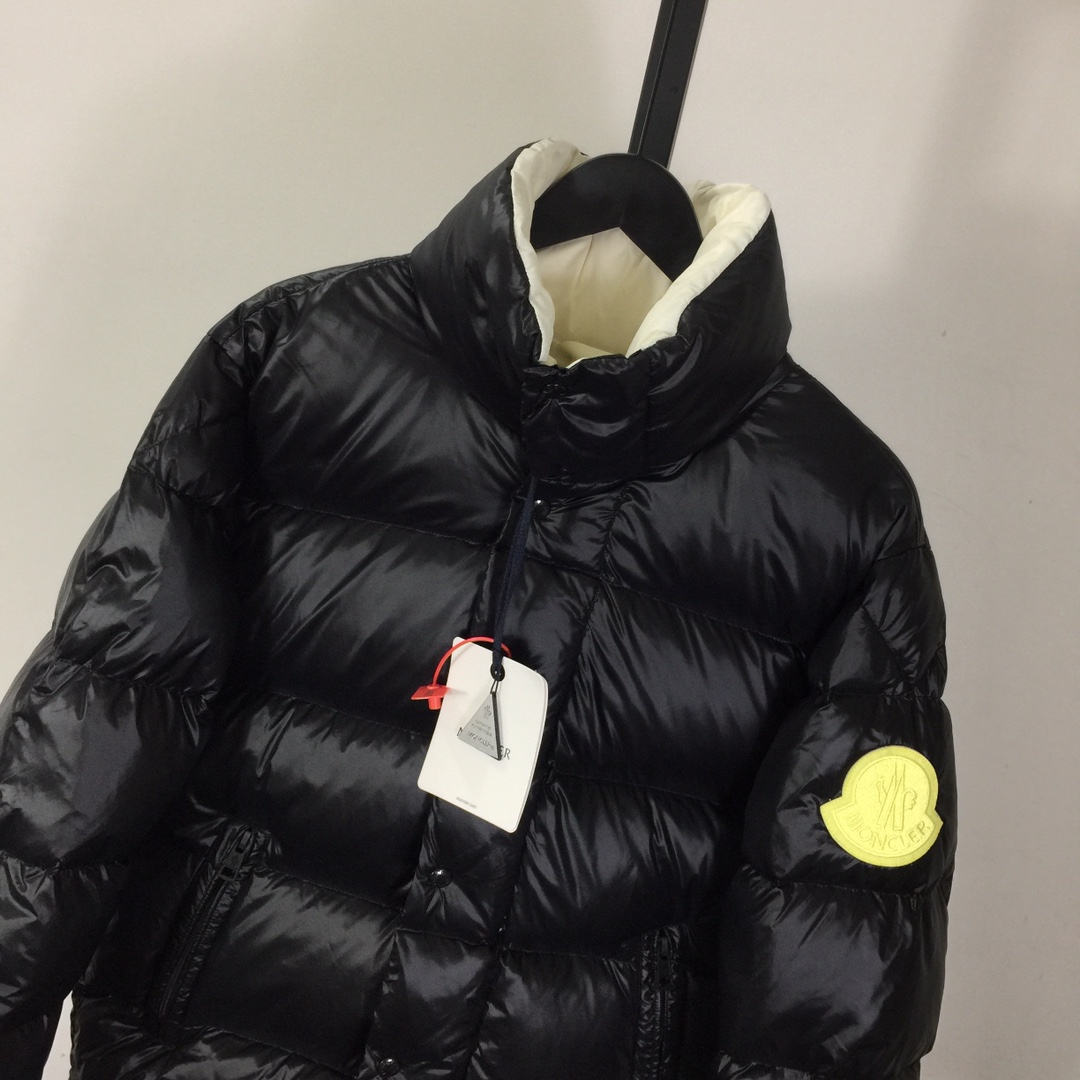 Moncler Dervox Down Jacket - DesignerGu