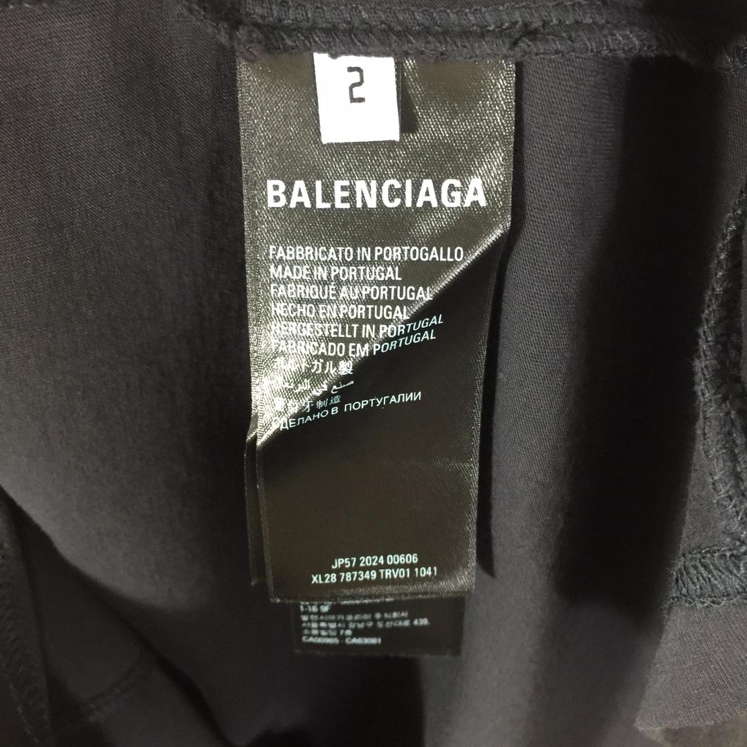 Balenciaga Pigalle T-Shirt Oversized In Black - DesignerGu