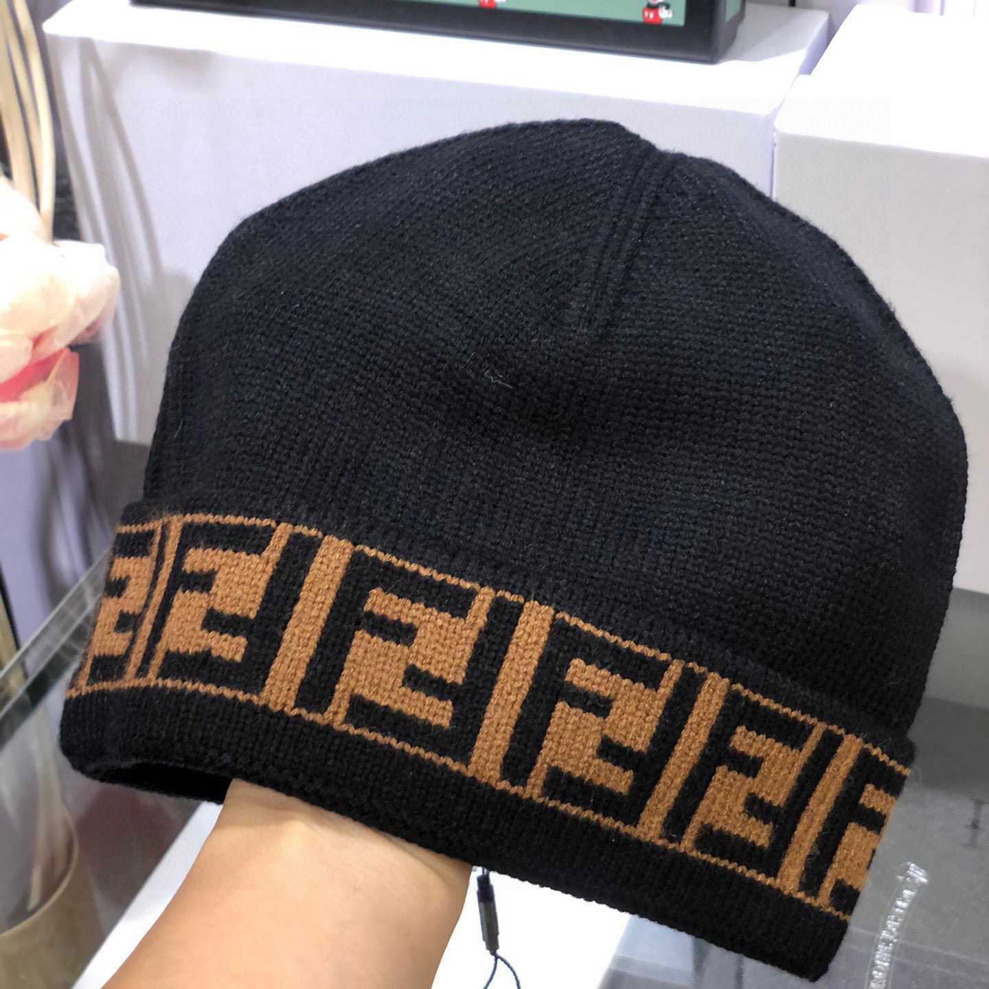 Fendi Beanie  - DesignerGu