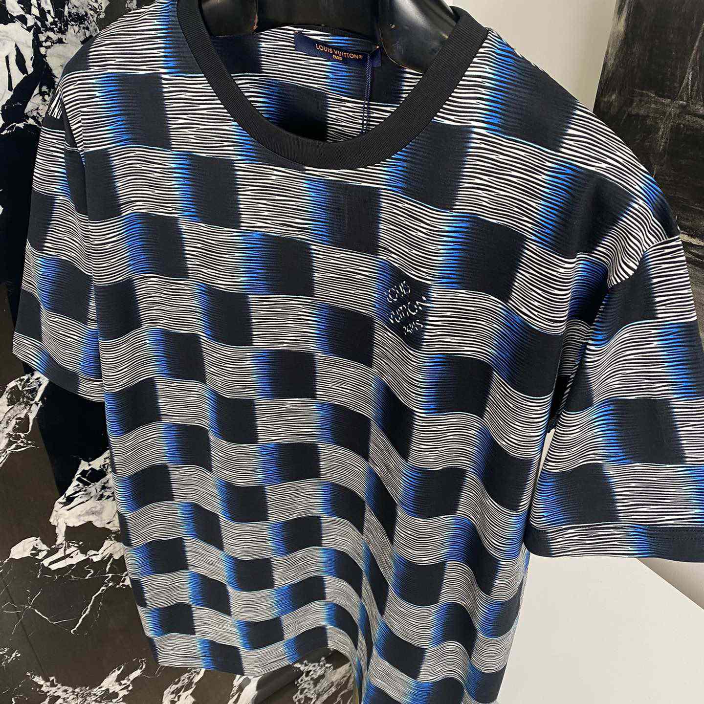 Louis Vuitton Damier Short-Sleeved Cotton T-Shirt   1AFB30 - DesignerGu