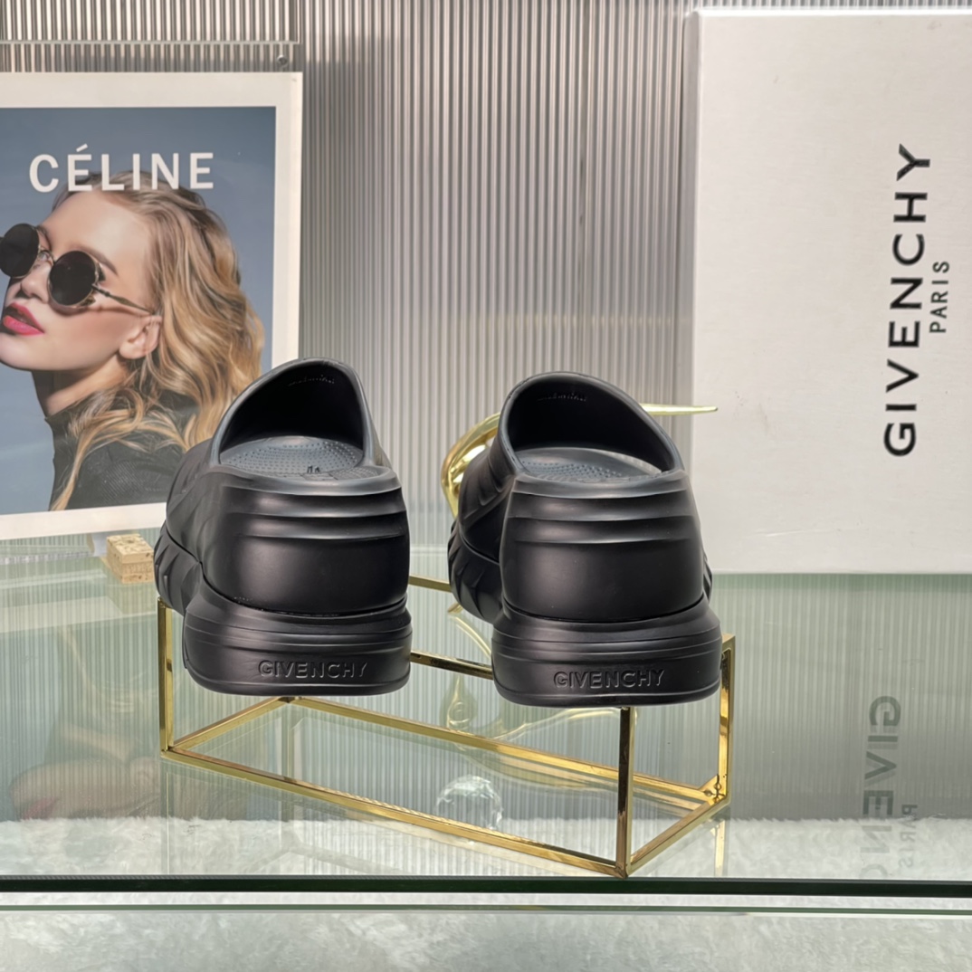 Givenchy Marshmallow Sandals In Rubber - DesignerGu