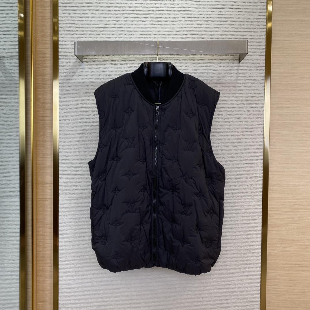 Louis Vuitton Monogram Quilted Gilet    - DesignerGu