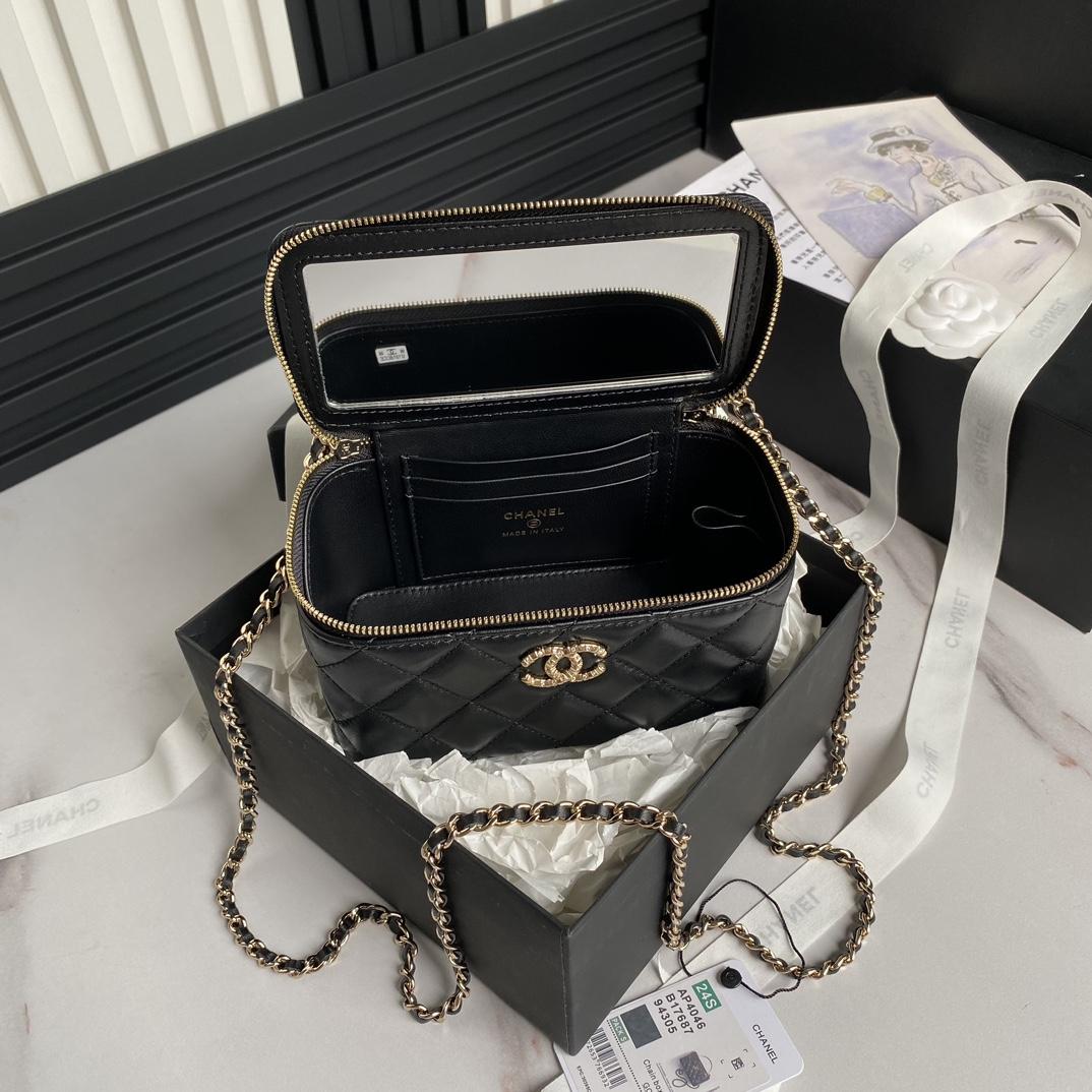 Chanel Flap Bag With Top Handle    17cm - DesignerGu