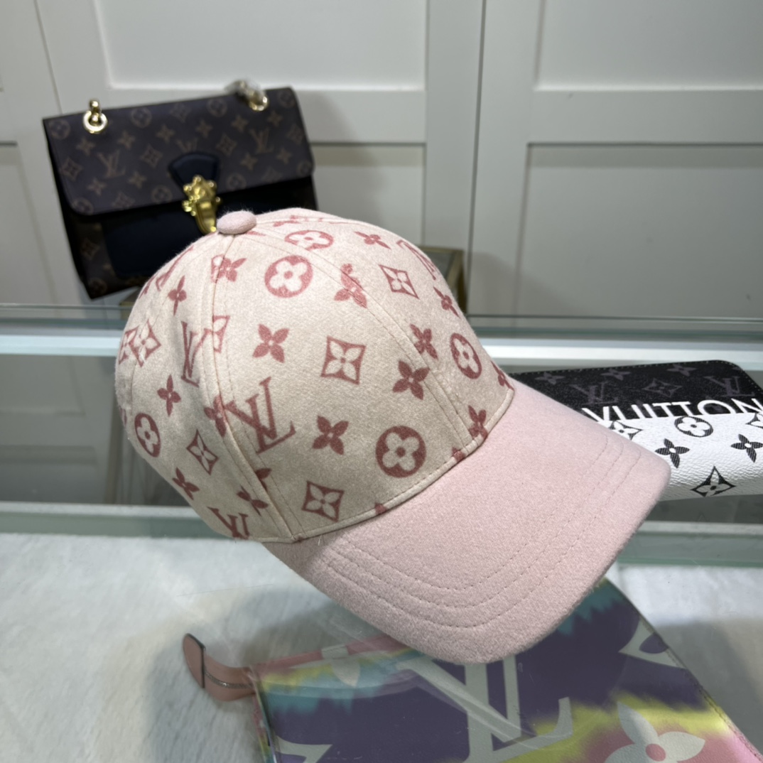 Louis Vuitton Cap - DesignerGu