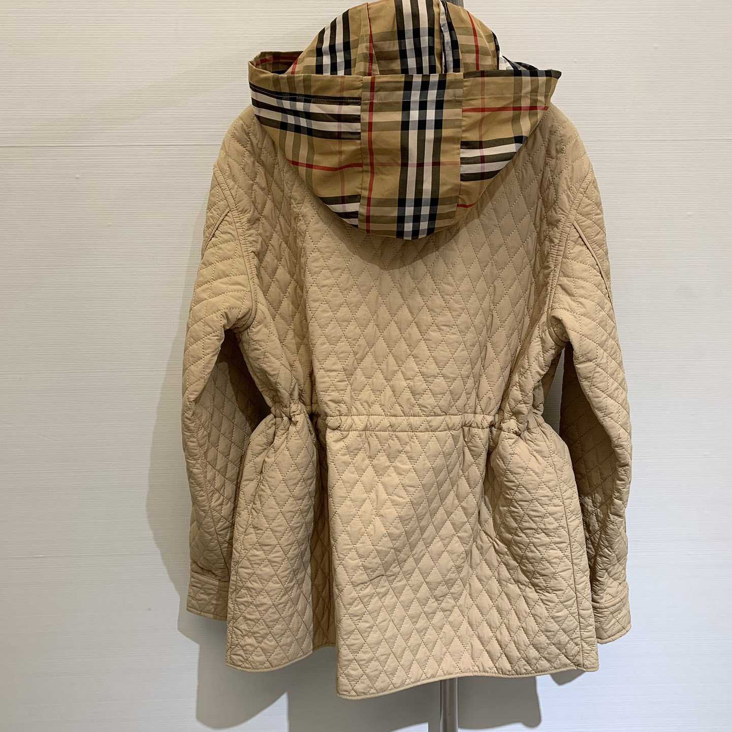 Burberry Check Hood Quilted Nylon Jacket - DesignerGu