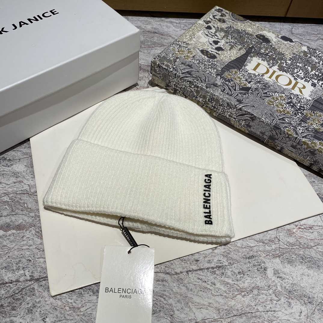 Balenciag Beanie  - DesignerGu