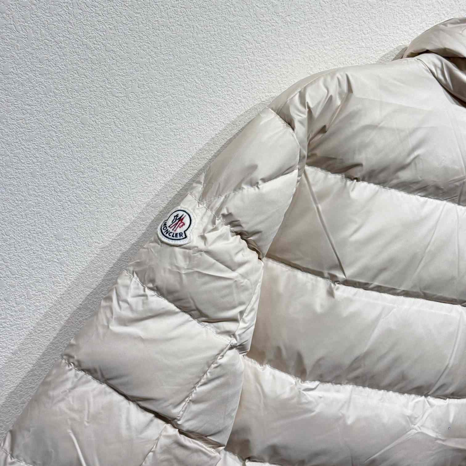 Moncler Down Jacket - DesignerGu