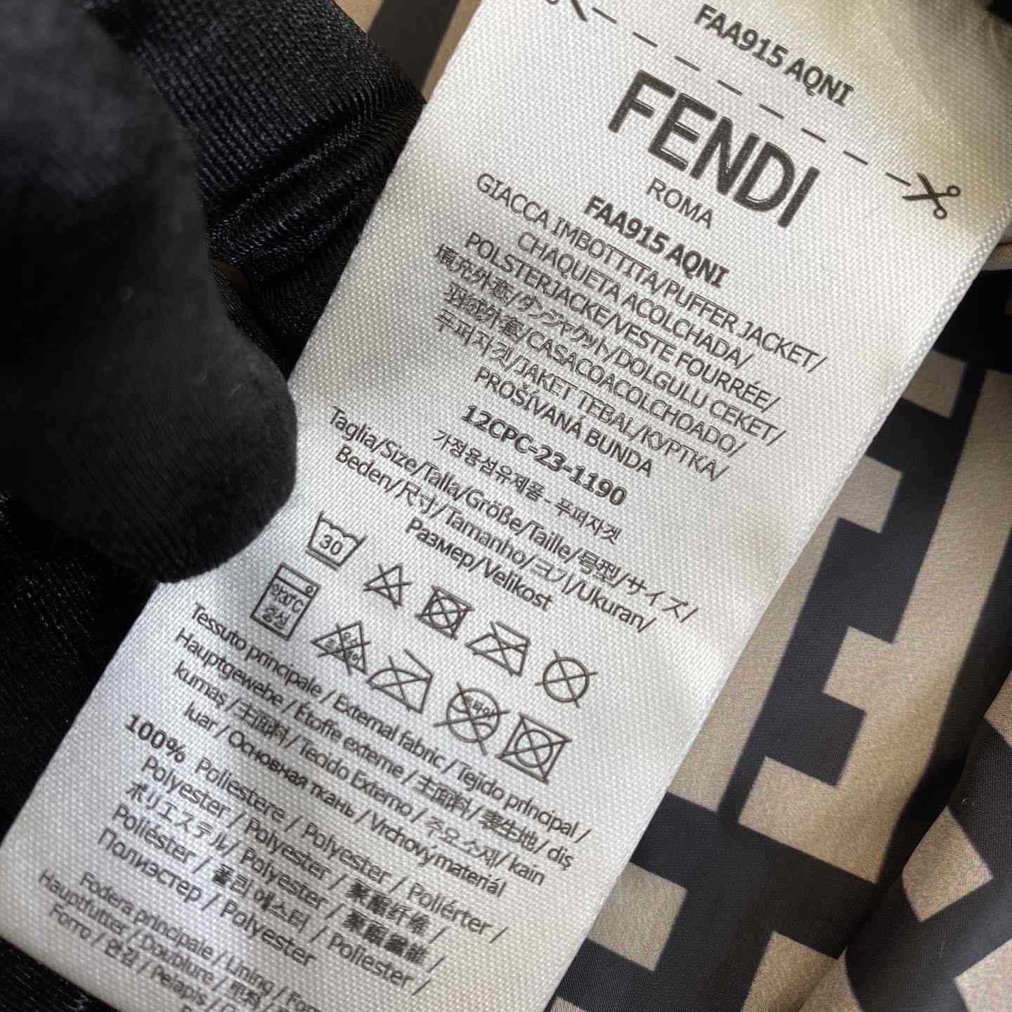 Fendi Logo-patch Reversible Puffer Jacket - DesignerGu