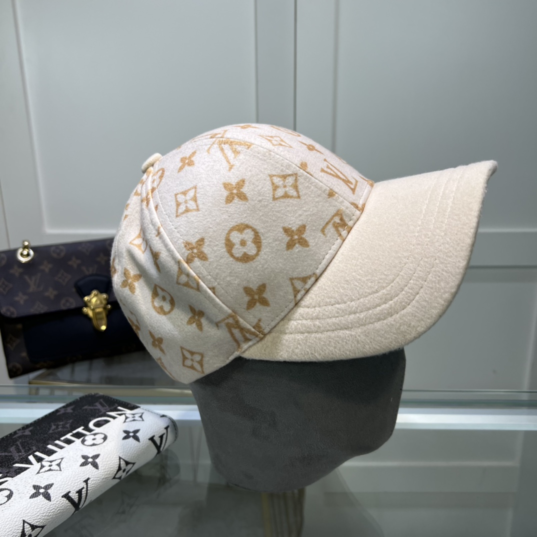 Louis Vuitton Cap - DesignerGu