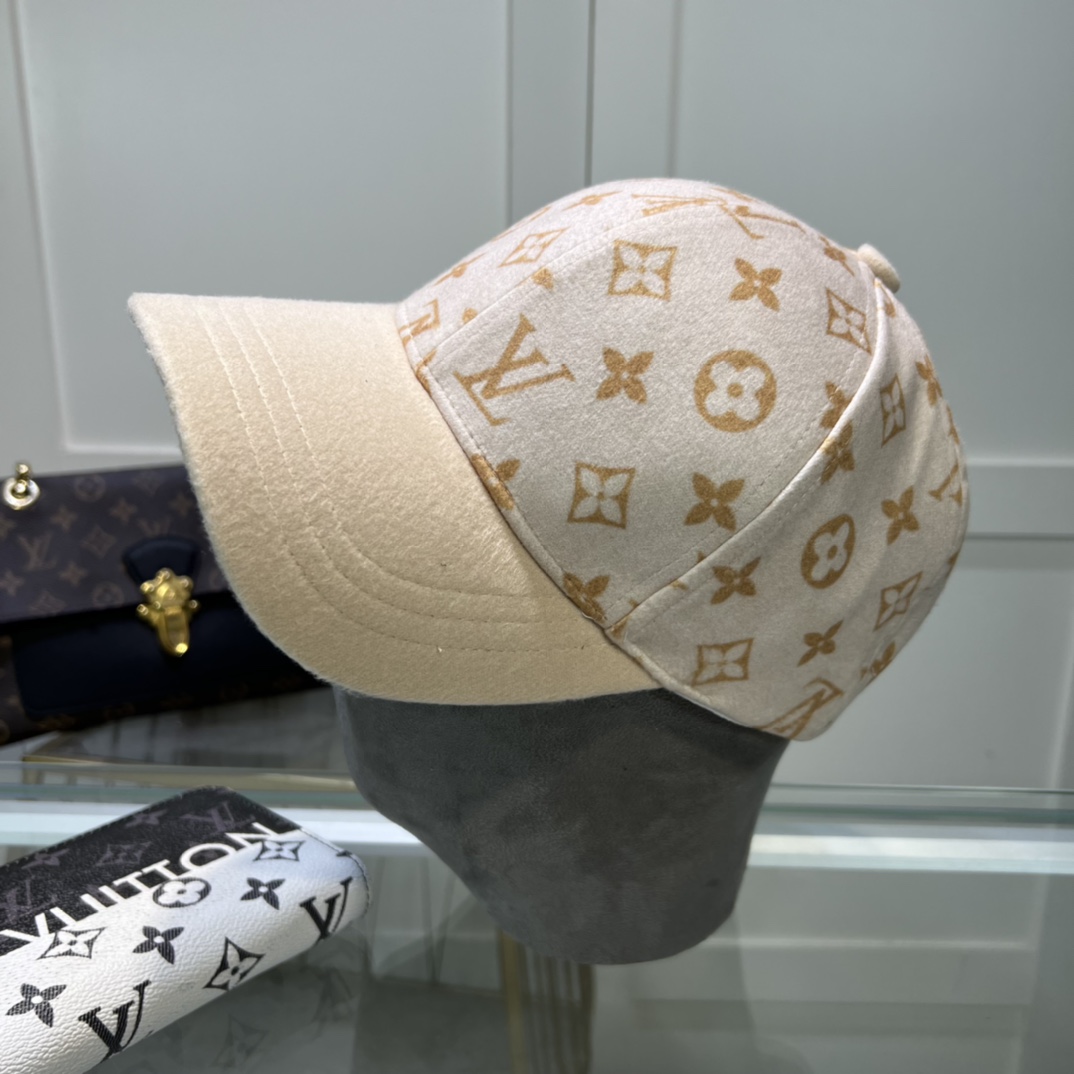 Louis Vuitton Cap - DesignerGu