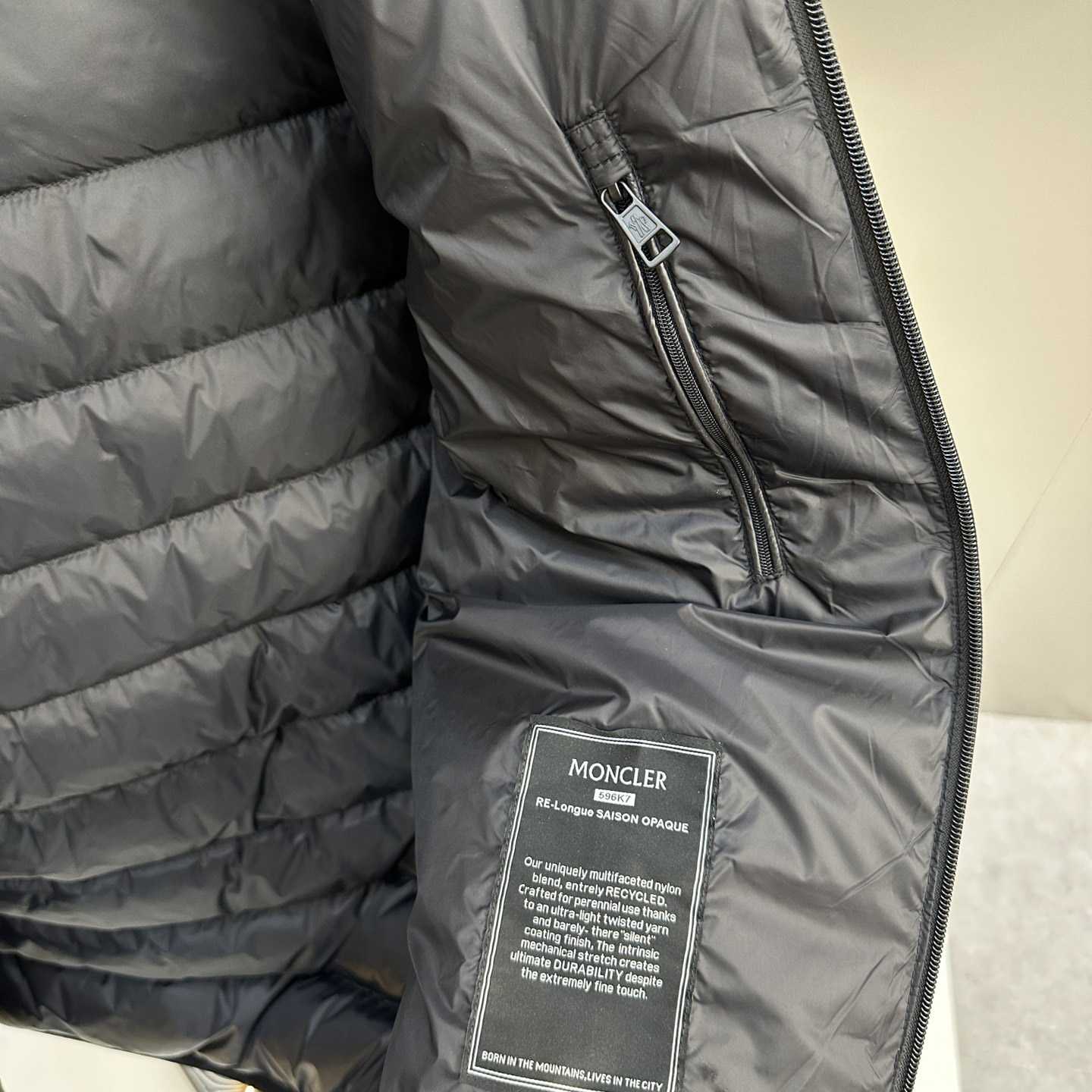 Moncler Hooded Puffer Jacket - DesignerGu