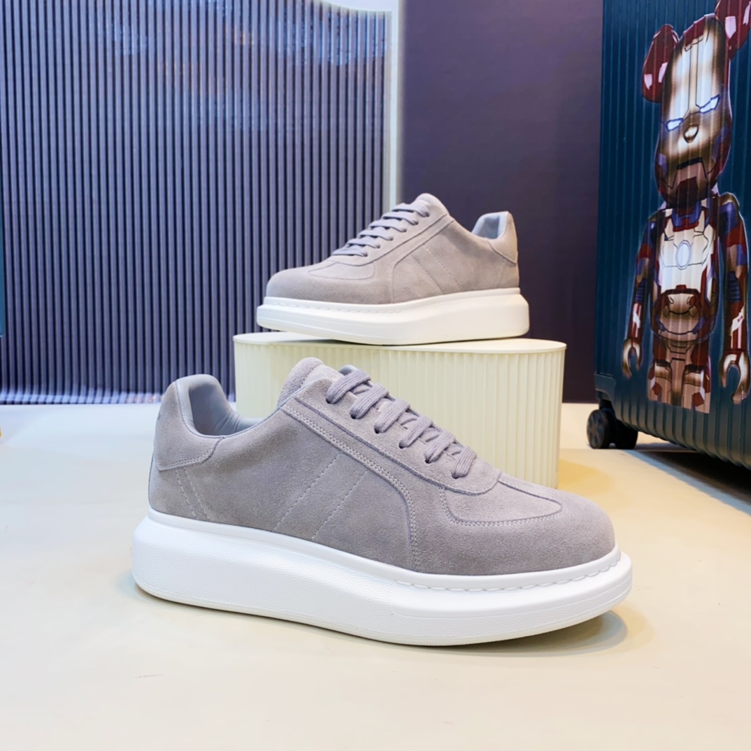 Alexander Mqueen Oversized Sneakers - DesignerGu