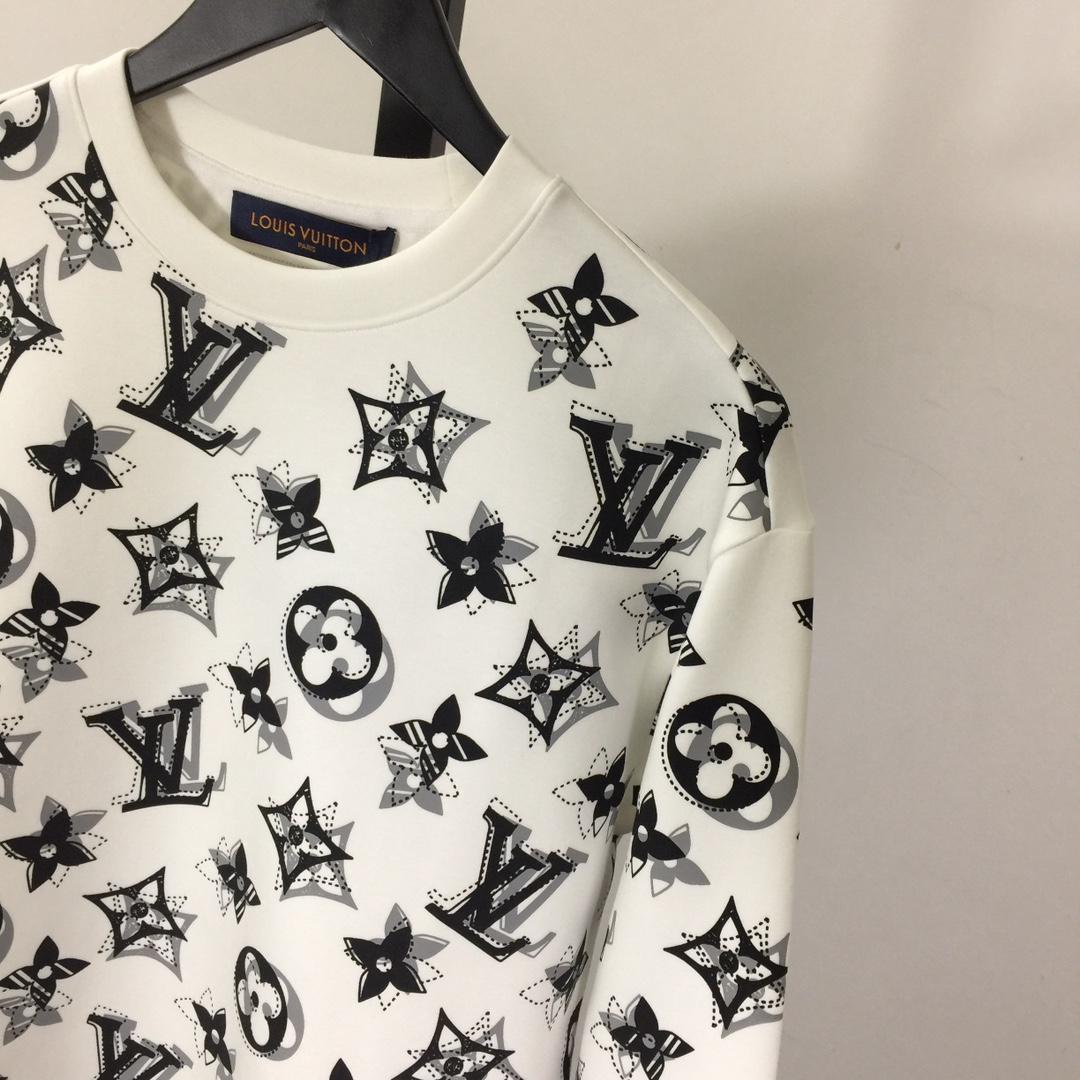 Louis Vuitton Monogram Sweatshirt - DesignerGu