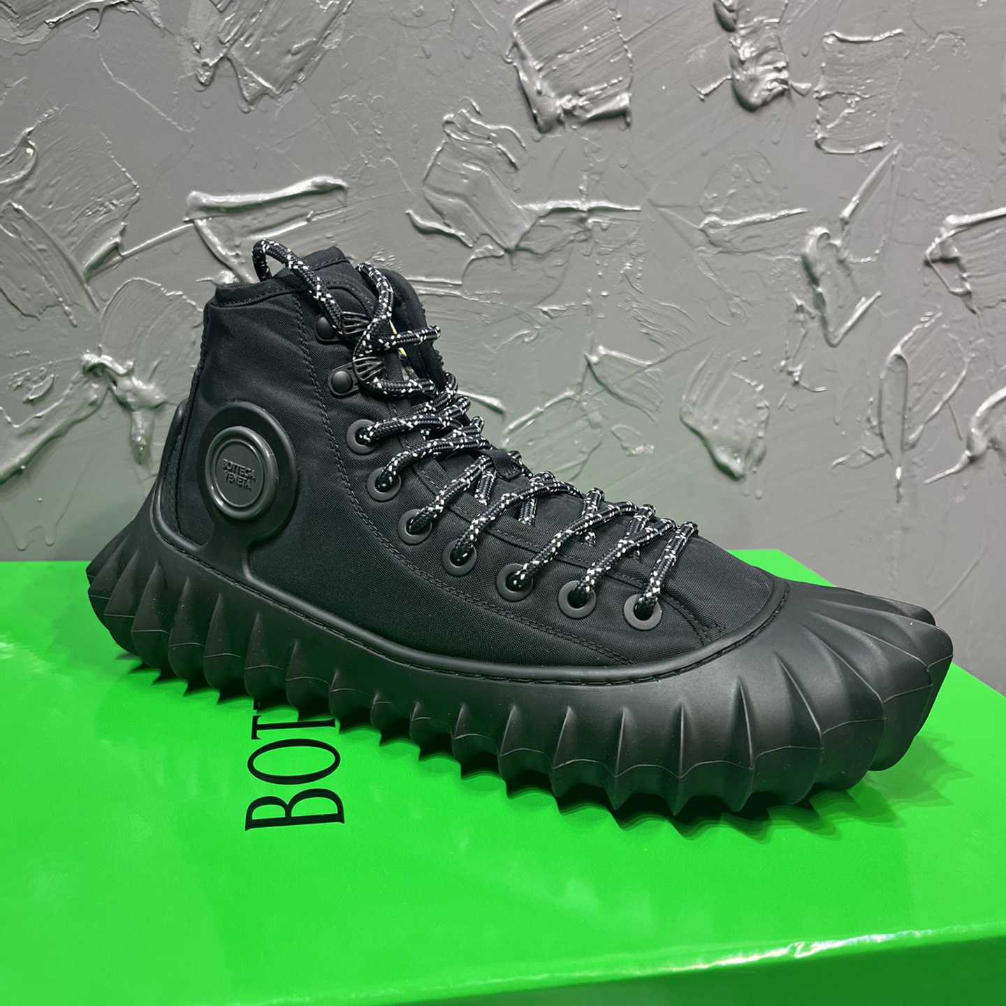 Bottega Veneta Denver Sneaker - DesignerGu