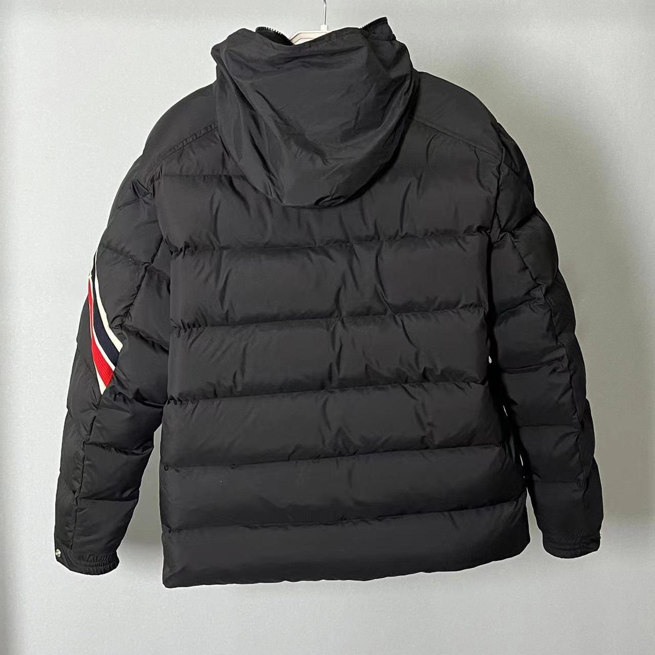 Moncler Solayan Short Down Jacket - DesignerGu