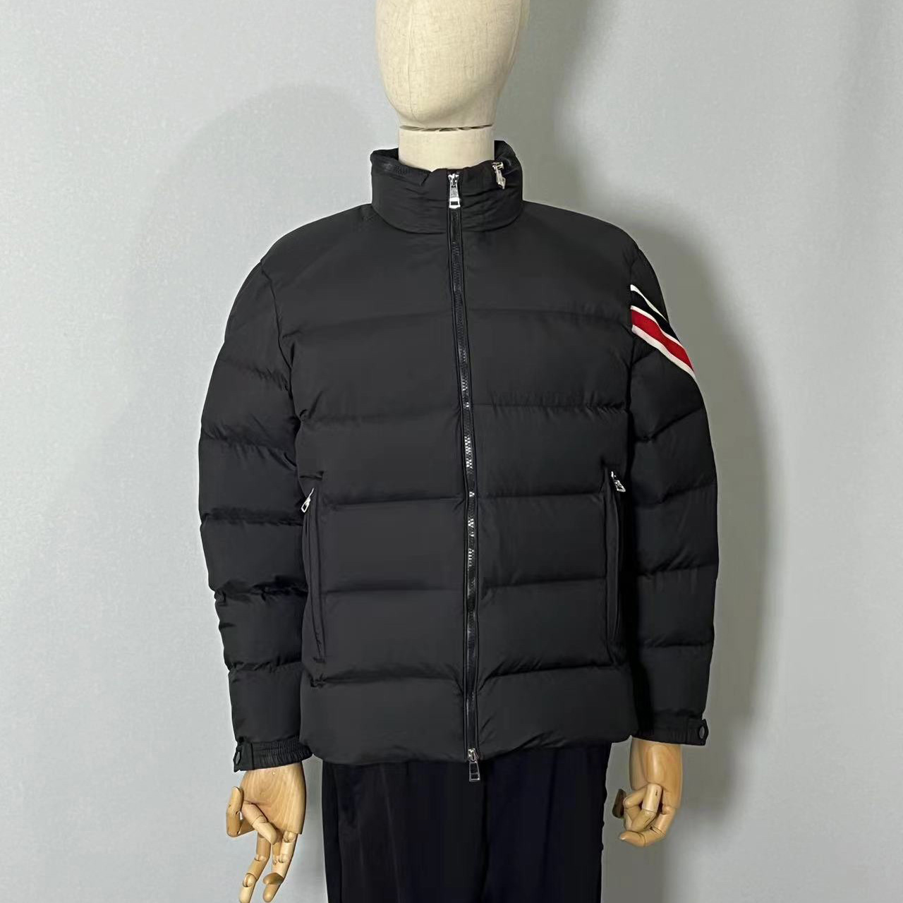 Moncler Solayan Short Down Jacket - DesignerGu