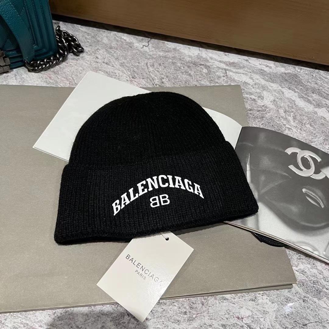 Balenciag Beanie  - DesignerGu