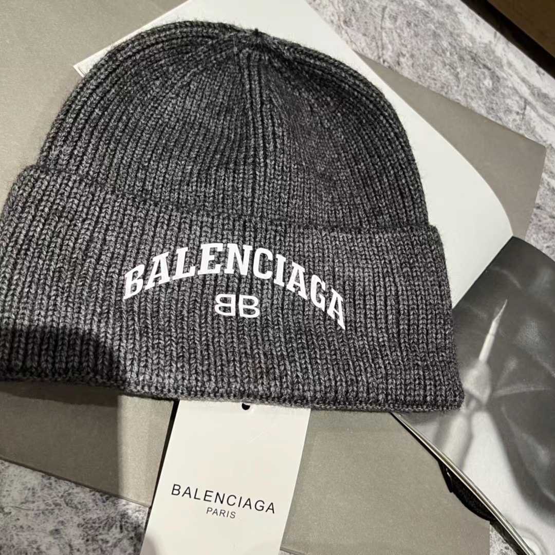 Balenciag Beanie  - DesignerGu