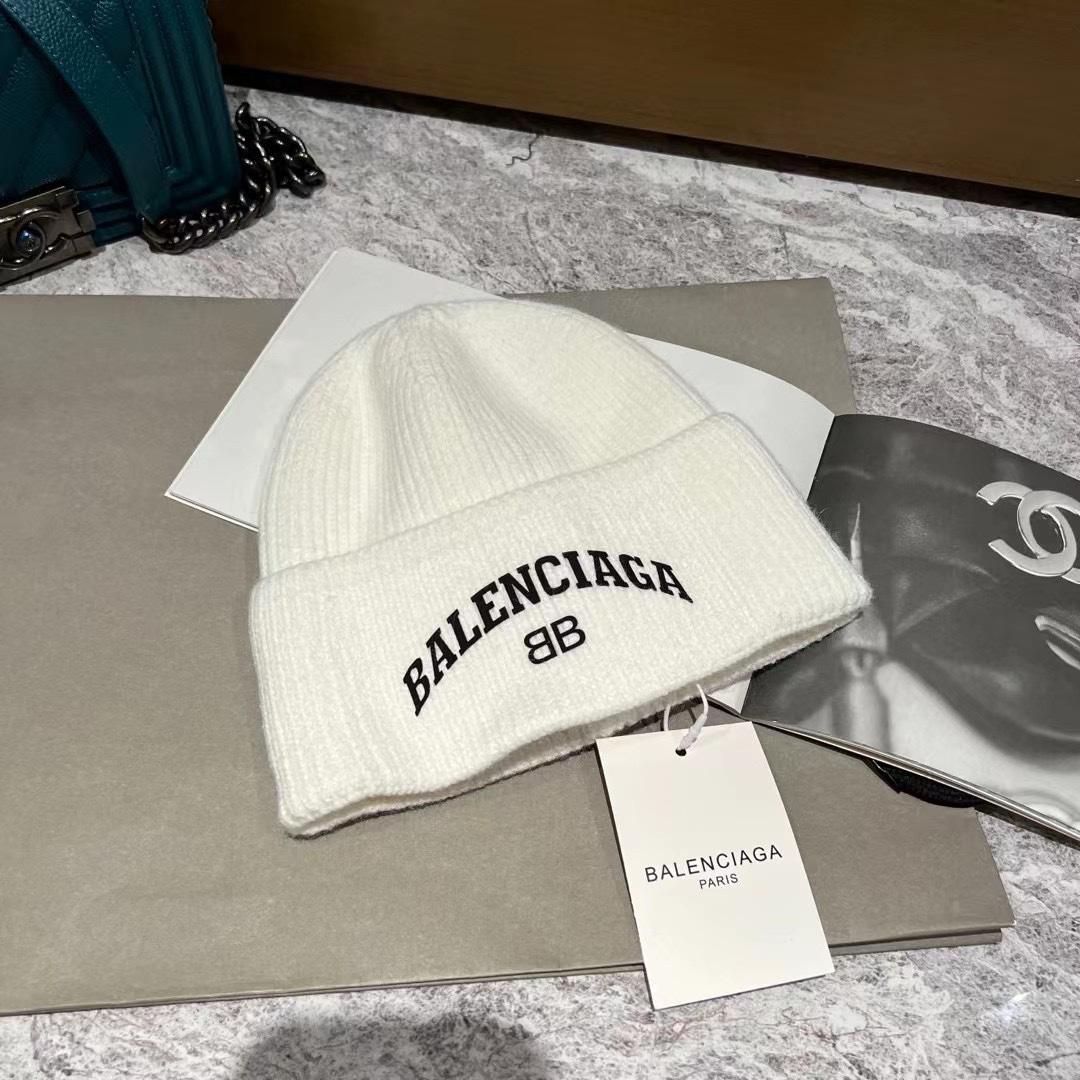 Balenciag Beanie  - DesignerGu