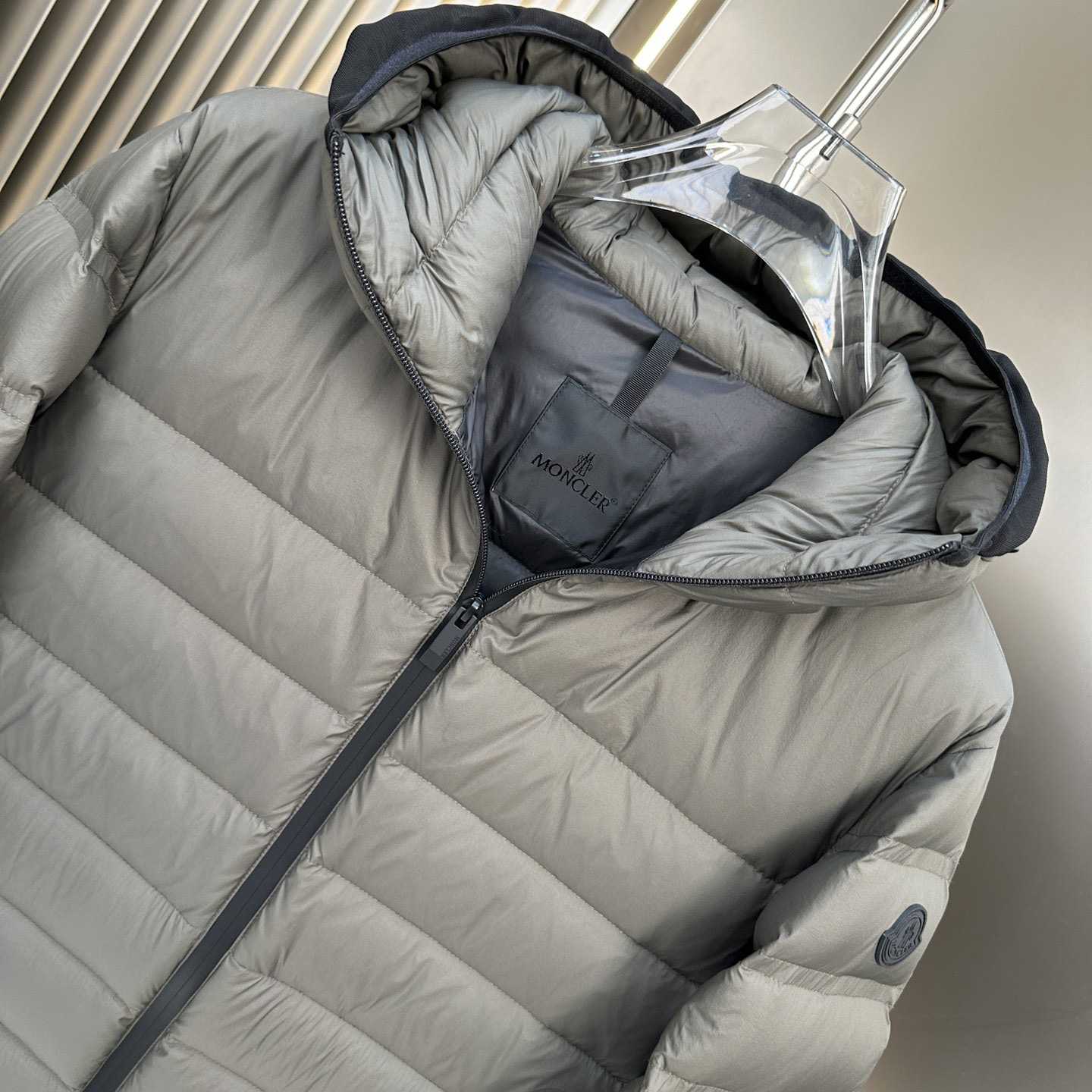 Moncler Hooded Puffer Jacket - DesignerGu