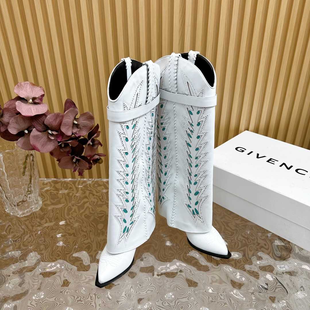 Givenchy Shark Lock Cowboy Boots In Leather With Strass - DesignerGu