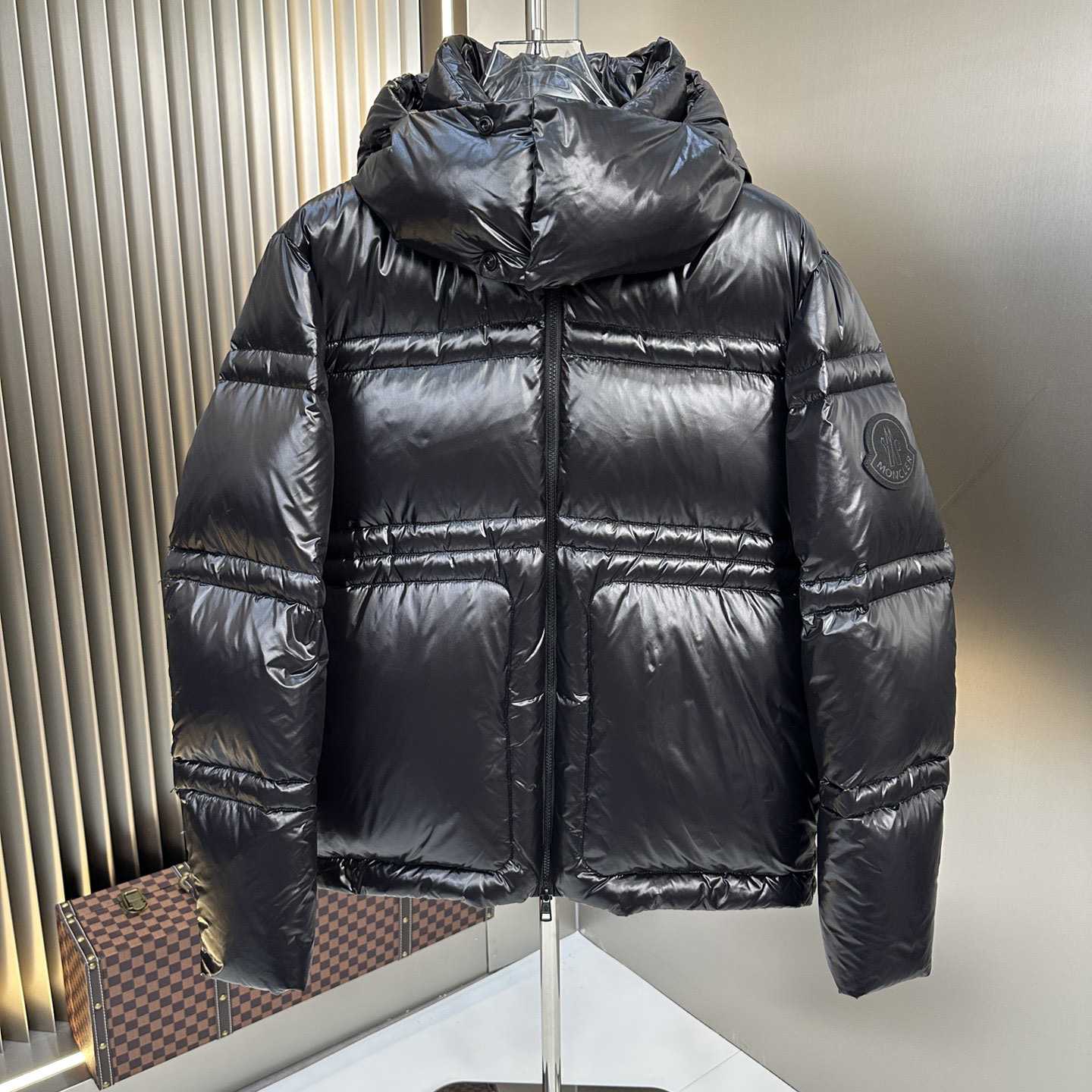 Moncler Thuban Nylon Laquè Down Jacket - DesignerGu