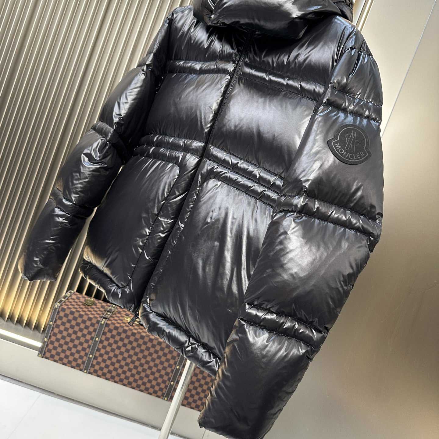 Moncler Thuban Nylon Laquè Down Jacket - DesignerGu