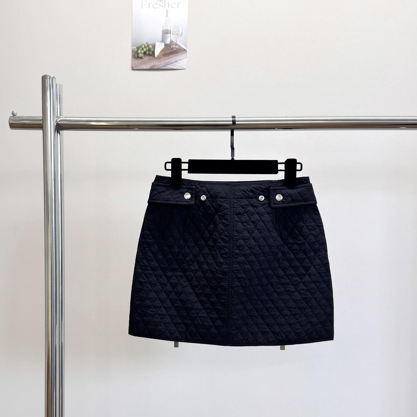 Burberry Quilted Nylon Mini Skirt - DesignerGu