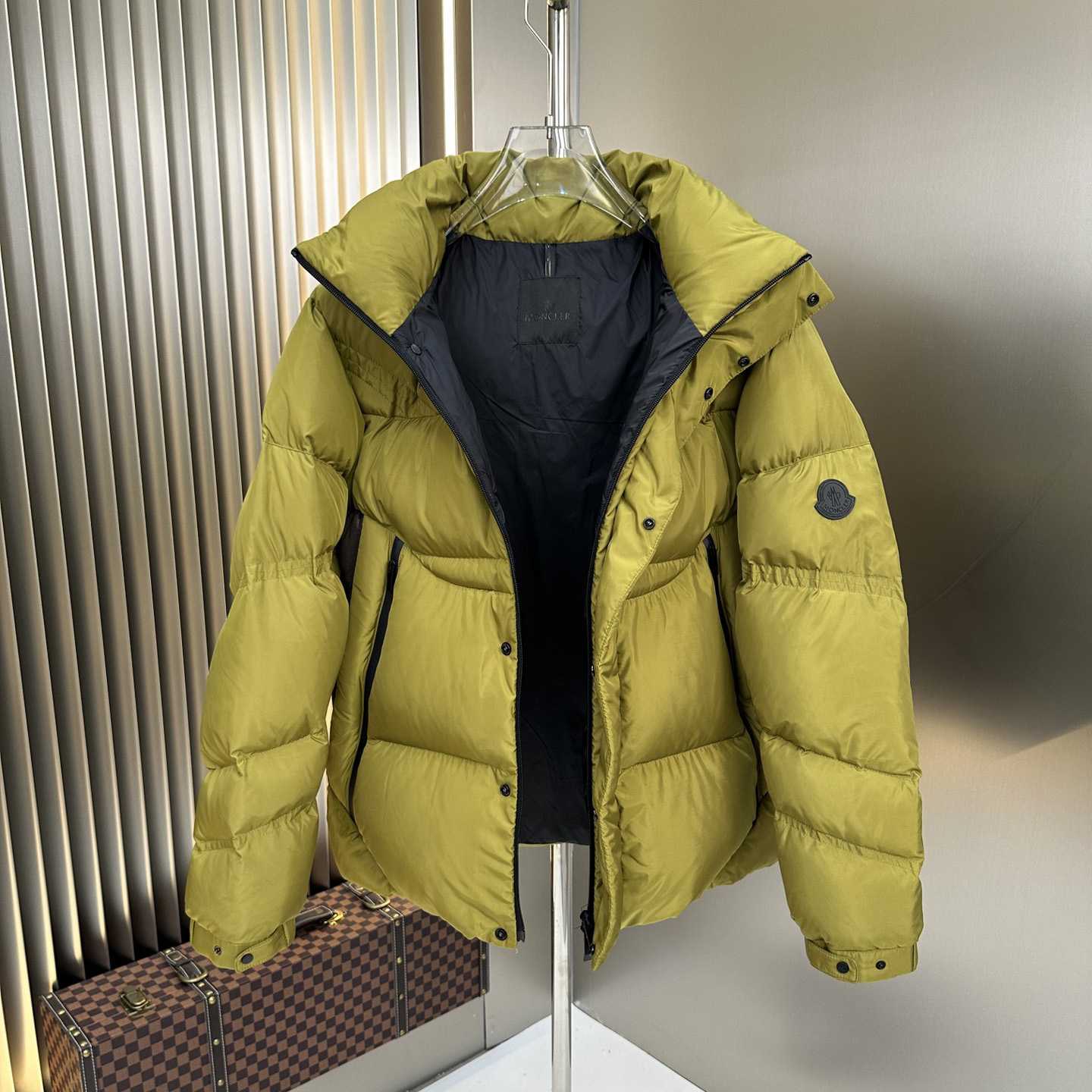 Moncler Jarama Hooded Puffer Jacket - DesignerGu