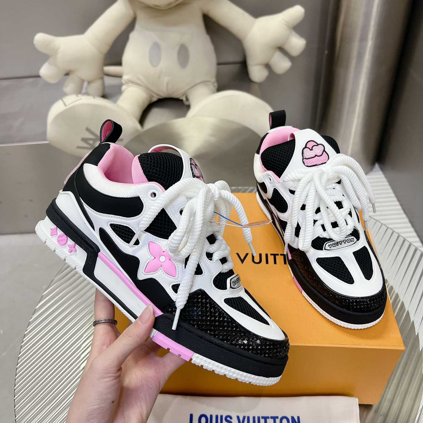 Louis Vuitton LV Skate Sneaker      - DesignerGu