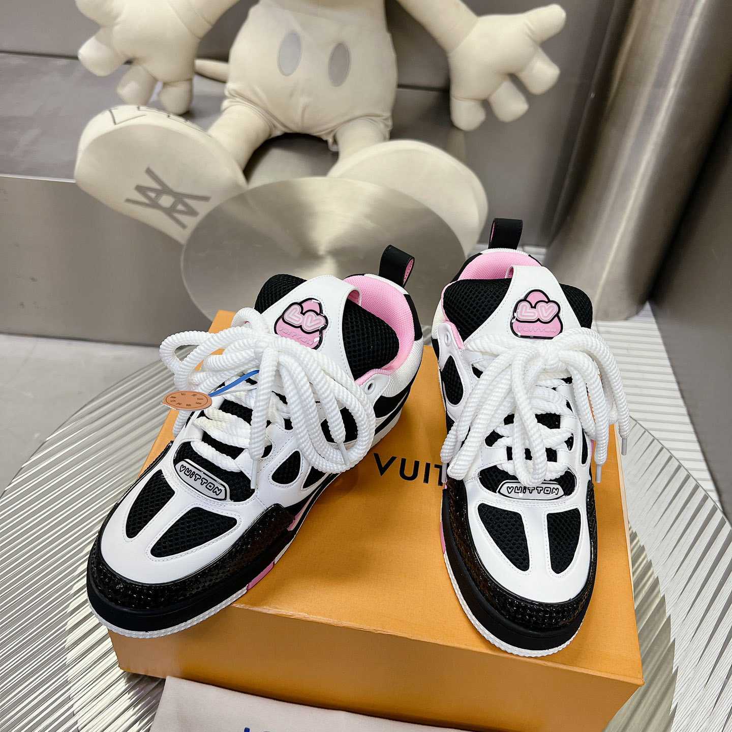 Louis Vuitton LV Skate Sneaker      - DesignerGu