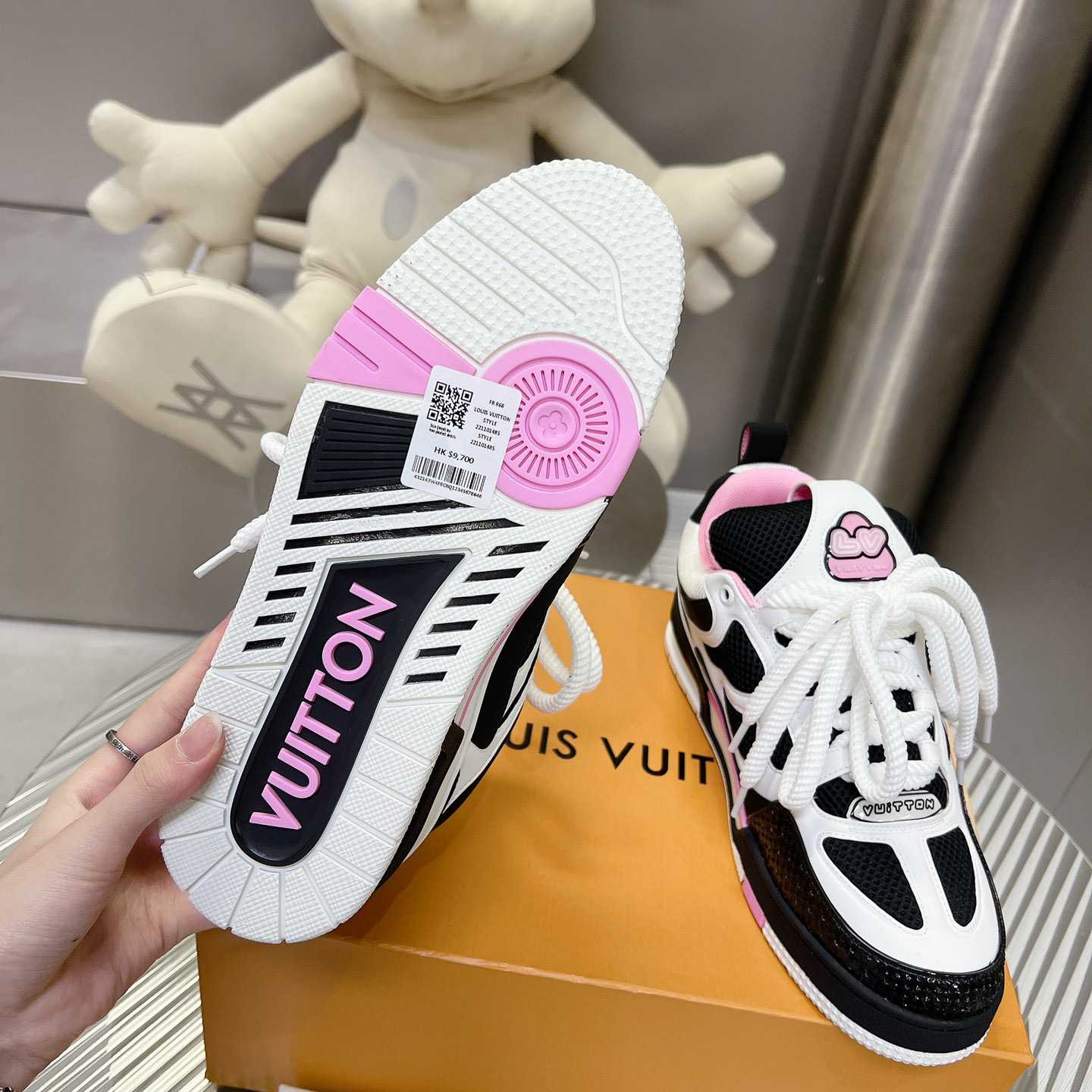 Louis Vuitton LV Skate Sneaker      - DesignerGu