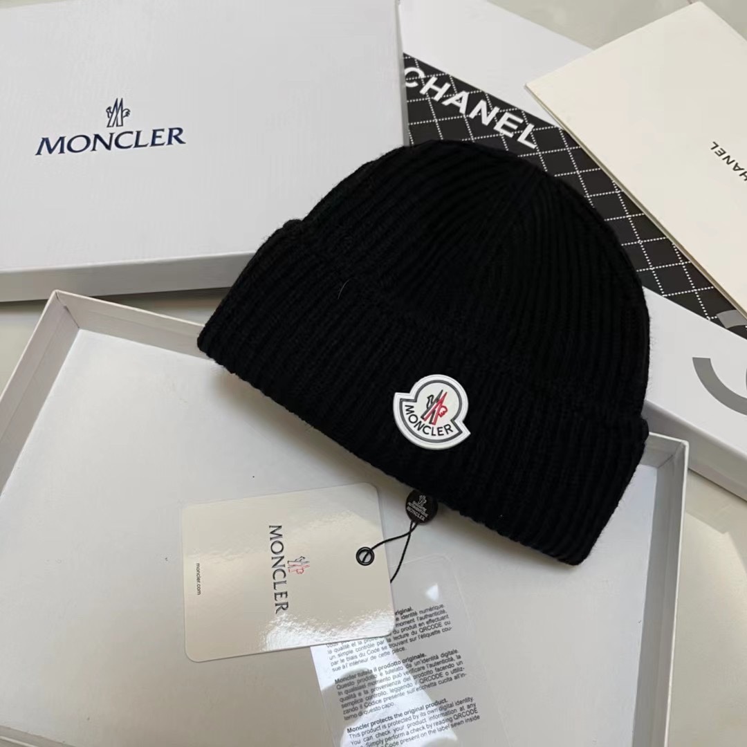 Moncler Beanie  - DesignerGu