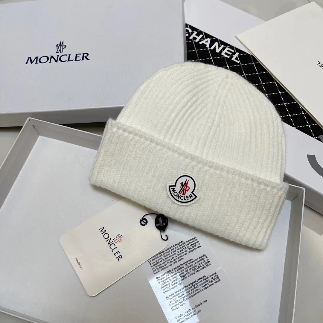 Moncler Beanie  - DesignerGu