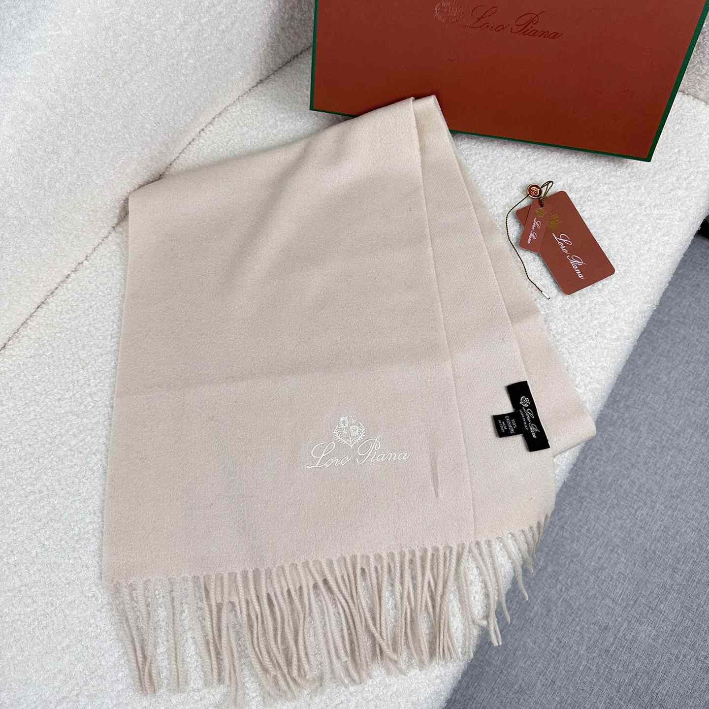 Loro Piana Grande Unita Scarf - DesignerGu