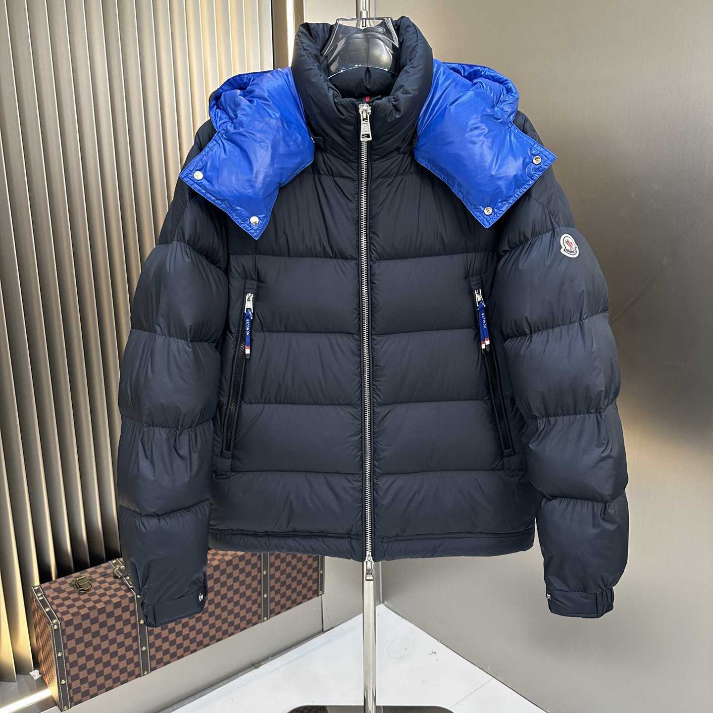 Moncler Poirier Puffer Jacket - DesignerGu