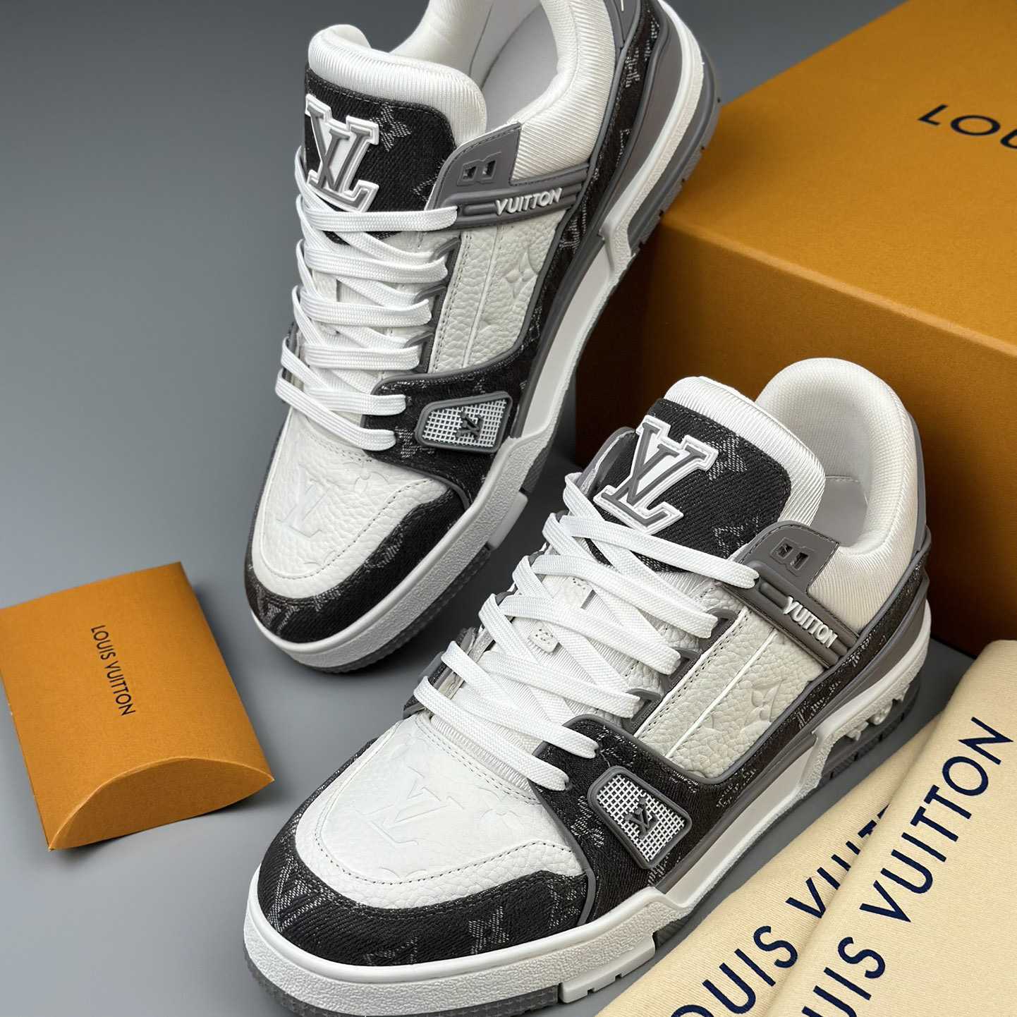 Louis Vuitton LV Trainer Sneaker        - DesignerGu